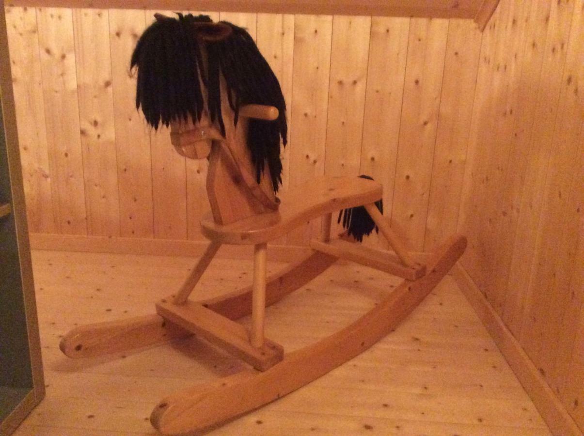 Mysig Och Modern Stuga Pa Snoegard, Naera Havet Och Naturen Lur  Bagian luar foto